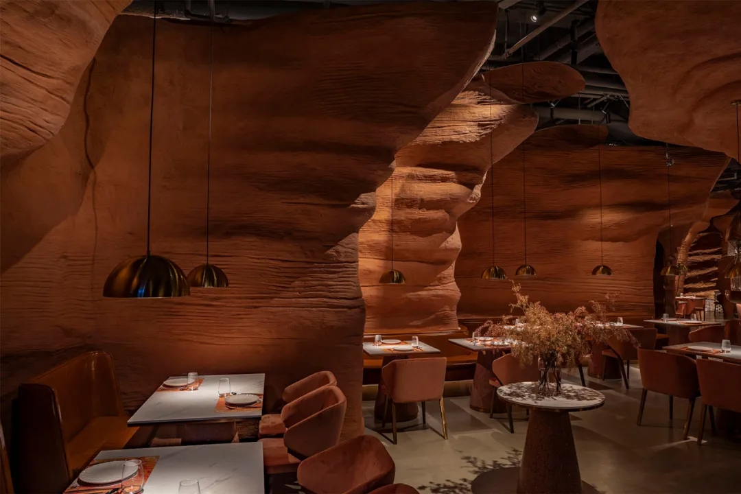 真功夫深圳餐饮空间设计，让你穿梭在原始峡谷之中